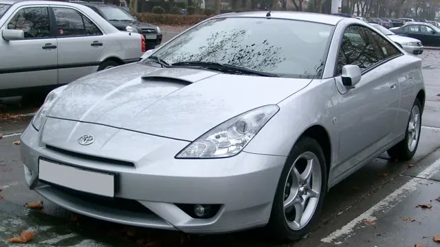 013418900_1518429027-Toyota_Celica_2007