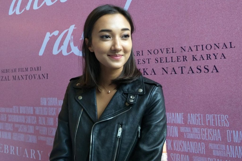 Carissa Perusset Bintangi Film Maju Serem Mundur Horror