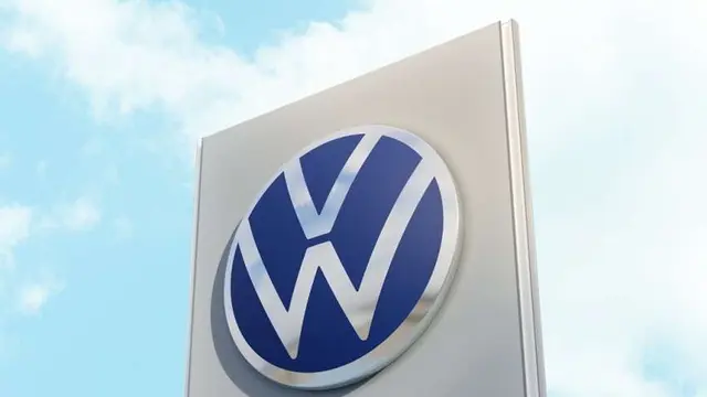 048610400_1735012586-VW-logo-service-850x557