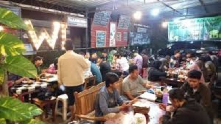 “7 Kuliner Legendaris Medan yang Bikin Nagih Banget, Wajib Coba!”