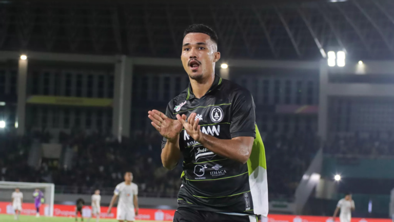 PSS Sleman Hancurkan Madura United