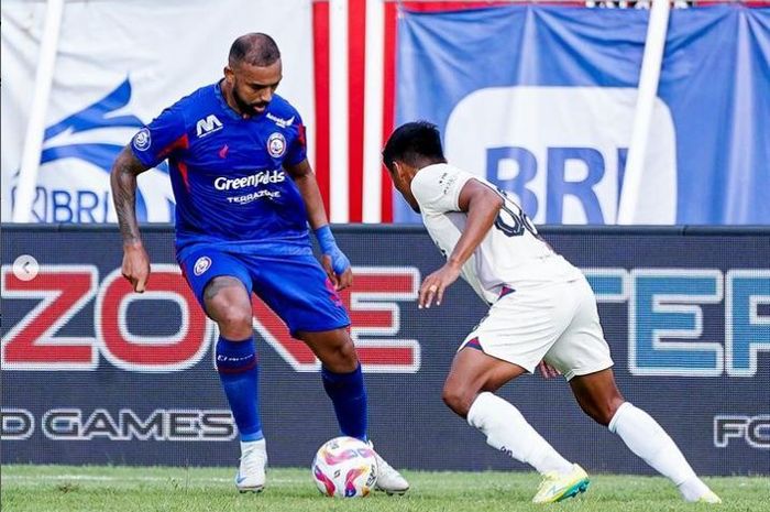 Arema Hajar Persita Meski dengan Skuat Pincang