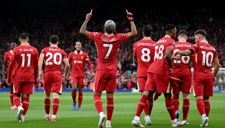 Liverpool menyalip Manchester City sebagai tim teratas Liga Primer. Dengan kemenangan telak 2-0 atas Brentford dalam pertandingan terakhir mereka, Liverpool mengukuhkan keunggulan mereka di Liga Primer.